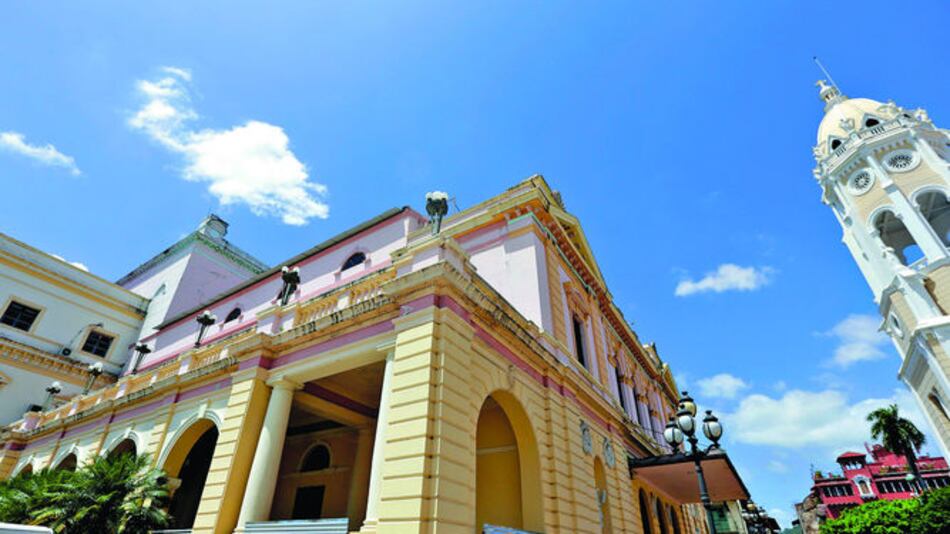 Licitación para restaurar teatro, en la recta final