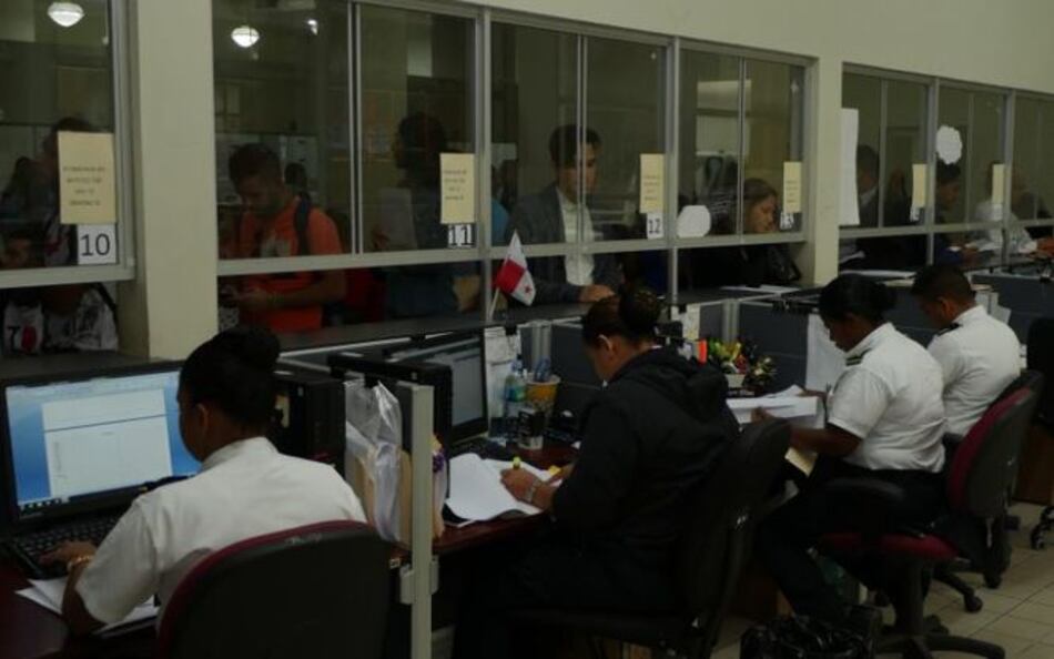 Migración retiene a 2 mil 796 extranjeros por irregularidades