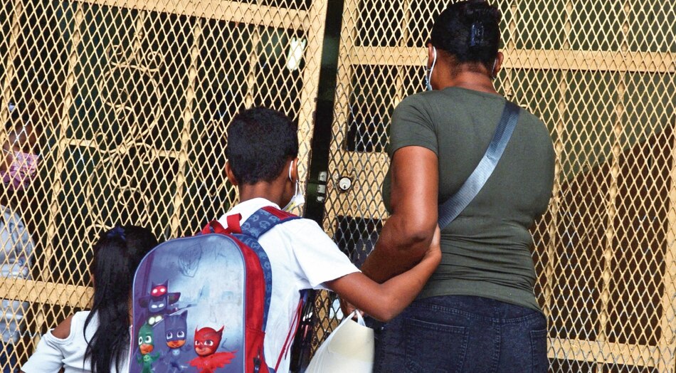 100 mil niños y adolescentes, fuera de la escuela en Panamá