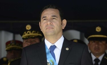 Recomiendan retirar la inmunidad al presidente de Guatemala