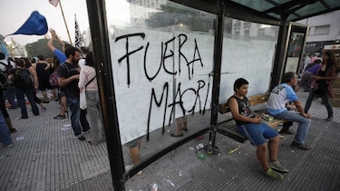 Sindicatos se movilizan contra Mauricio Macri por despidos