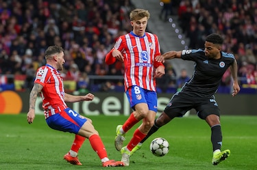 César Blackman juega los 90 minutos en la caída del Slovan Bratislava frente al Atlético
