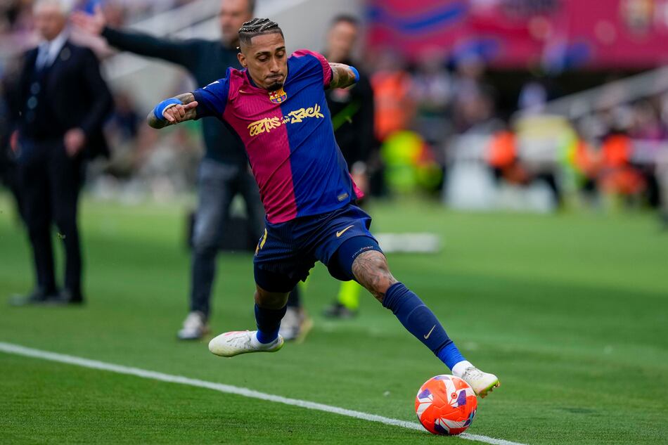Raphinha amplía su contrato con el Barcelona hasta junio de 2028