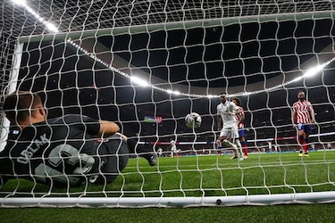 El Real Madrid vence 2-1 al Atlético