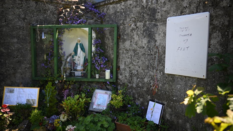 Los cientos de bebés que acabaron enterrados en una fosa común secreta en Irlanda