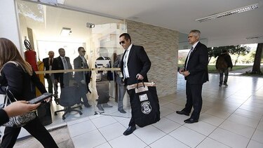 Policía brasileña allana casa de expresidente Collor por el caso Petrobras