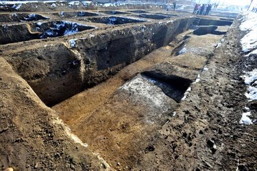 Arqueólogos hallan tumba con más de 2 mil años de antigüedad