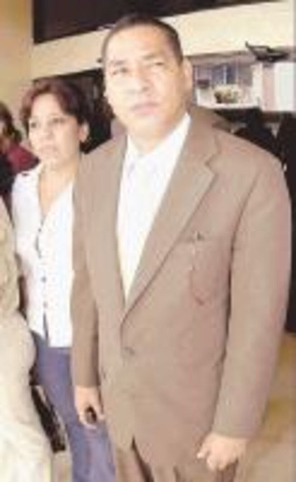 País por cárcel para Zavala