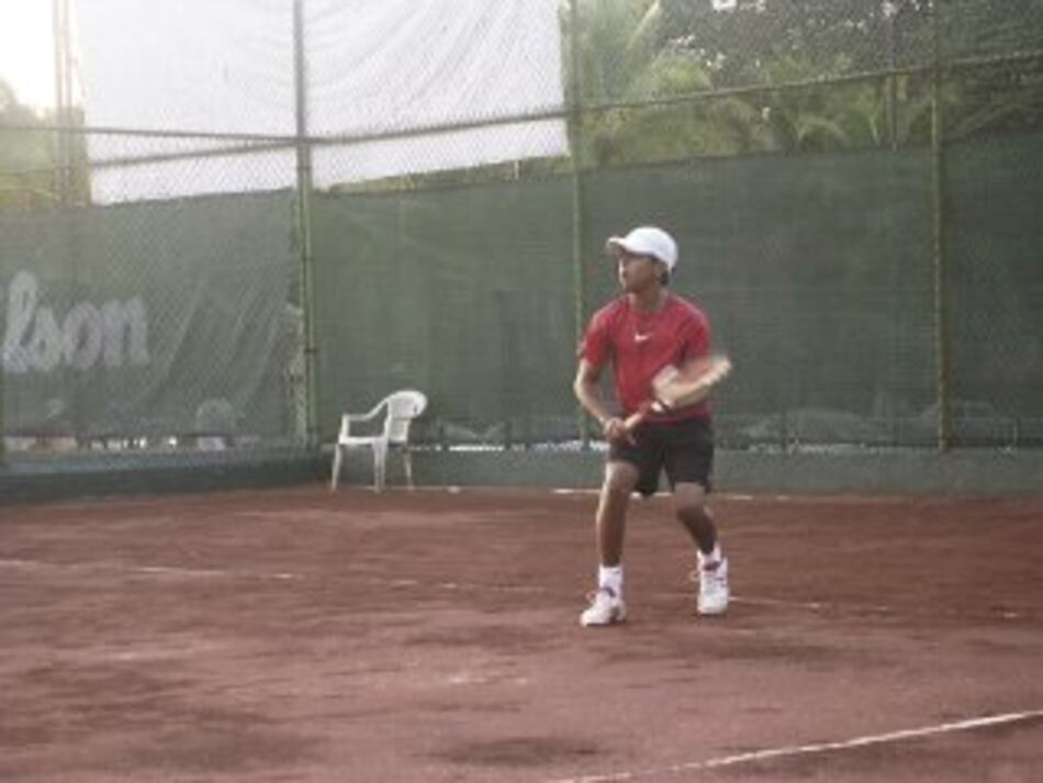 Tenistas panameños, de gira