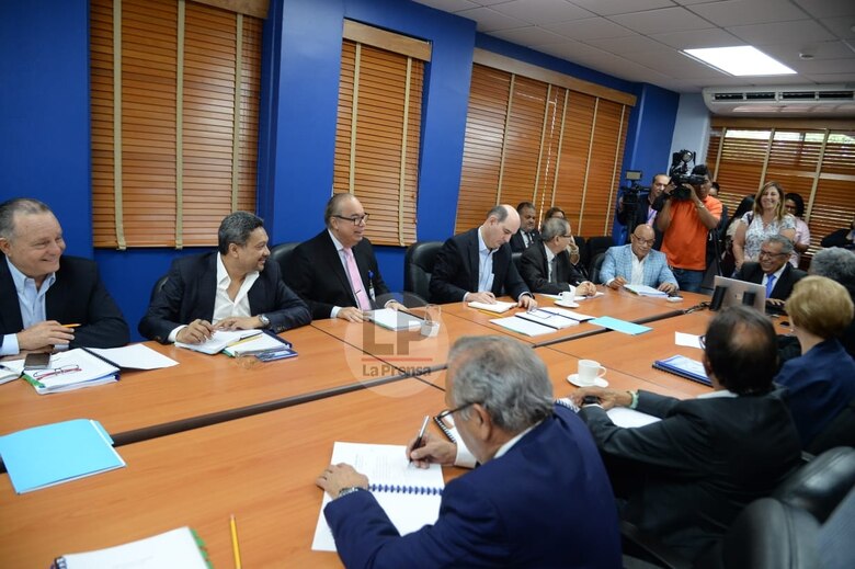 Instalan comité de alto nivel con experiencia financiera y actuarial para transformación de la CSS