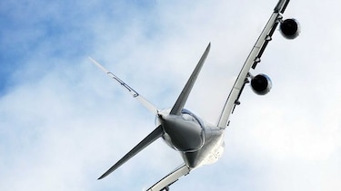 Aparecen restos similares al avión desaparecido MH370