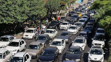 ‘No he conseguido convencer a mis padres para que abandonen su casa’: el miedo de un reportero de la BBC por su familia en Teherán