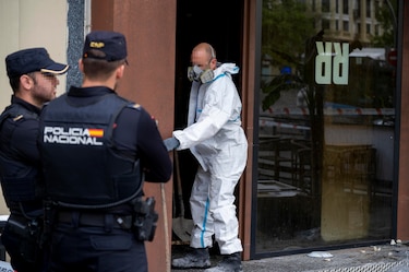 Cuatro heridos del incendio en un restaurante de Madrid siguen en la UCI