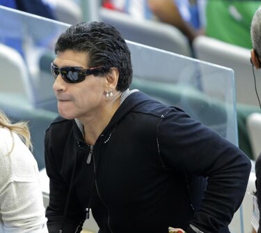 Maradona ordenó auditar a exesposa e hijas por faltante de 20 millones de dólares