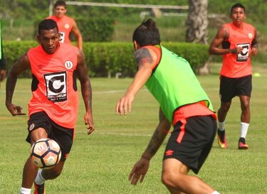 Alberto Quintero se queda con el Universitario