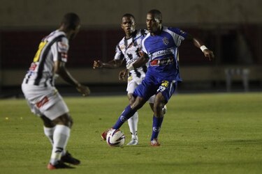 Tauro, el único que pisó fuerte en semifinales de la LPF