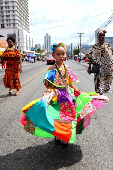 Música, cultura y tradición marcaron el Desfile de la Etnia Negra en Río Abajo