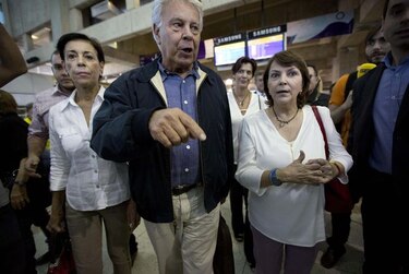 Expresidente Felipe González se va de Venezuela sin poder visitar a Leopoldo López