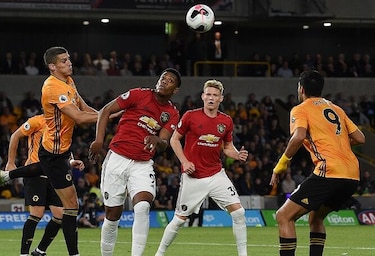 El Manchester United queda sin liderato tras empatar con Wolverhampton