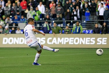 Costa Rica y Nicaragua, las dos ligas centroamericanas que no detienen su fútbol