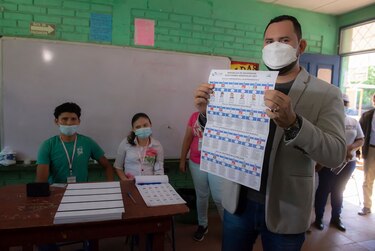 Terminan las elecciones en Nicaragua con segura reelección de Ortega