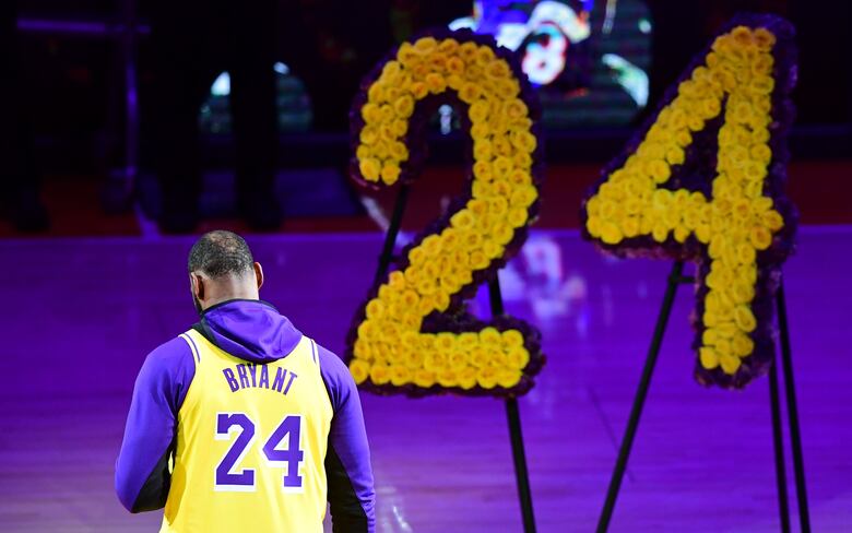 ‘No será olvidado’: Los Lakers honran a Kobe Bryant