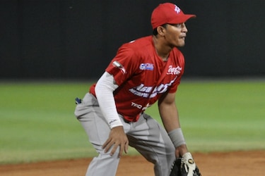 El santeño Belarmino Campos muestra su poder en el béisbol mayor