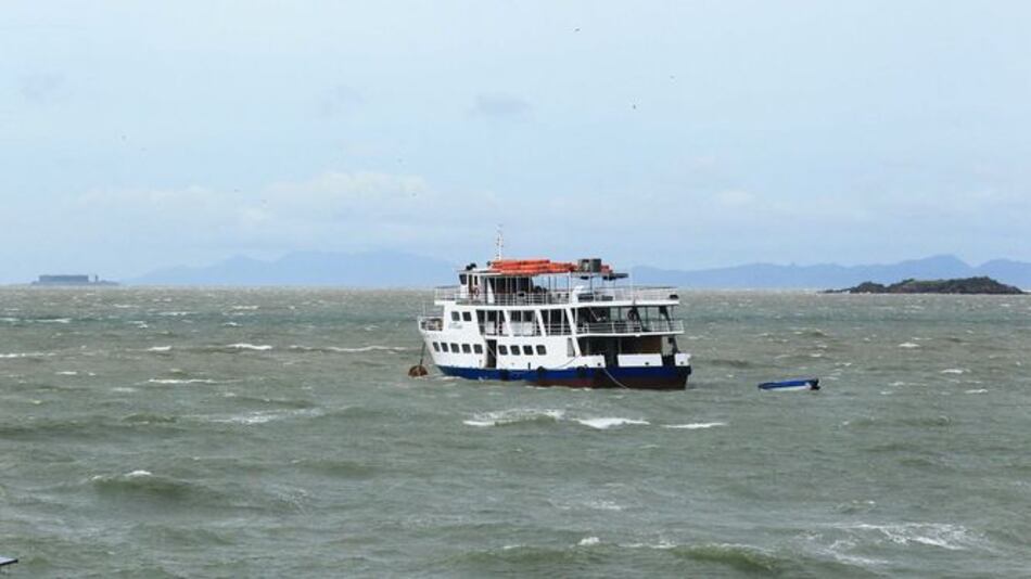 Emiten aviso por fuertes oleajes en el pacífico panameño