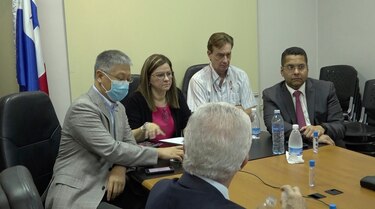 Panamá se apoya en la experiencia de China para combatir el coronavirus