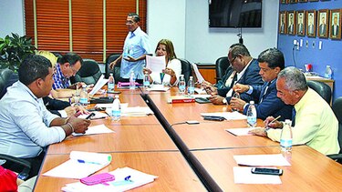 Crean mesas de trabajo para hospital de Panamá norte