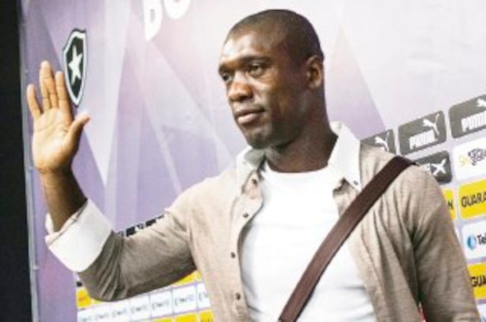 Anuncia su retiro para dirigir el Milan