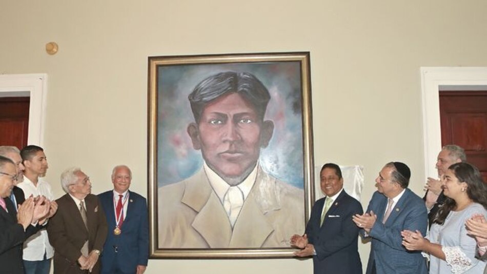 Victoriano Lorenzo, el hombre y el mito