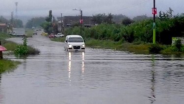 Tormenta tropical golpea El Salvador; otra va hacia Cuba