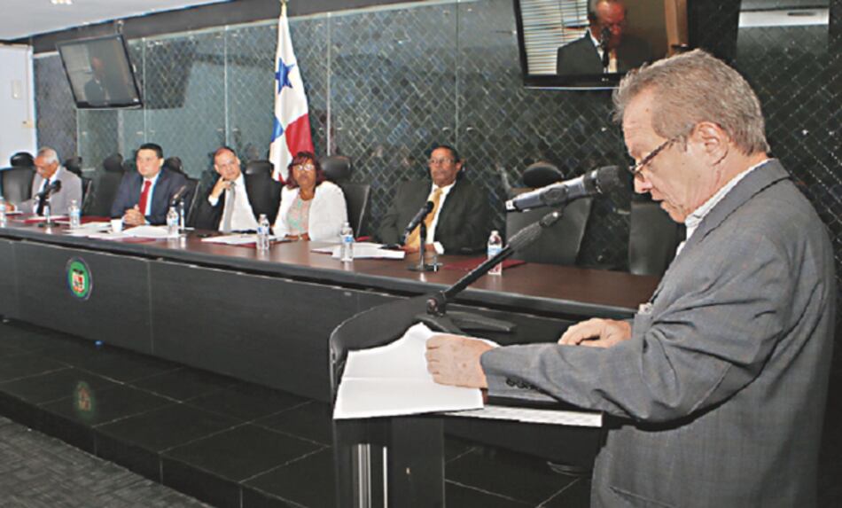 Cuestionan la intrusión de reformas electorales