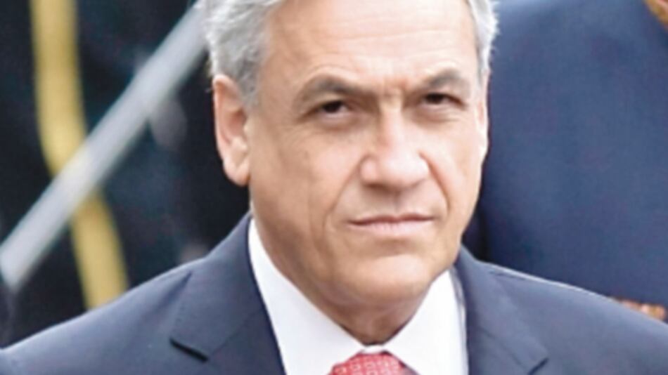 Plan ferroviario chino choca con burocracia chilena