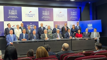 Gobierno ordena construir 1,400 viviendas adicionales para afectados por el terremoto