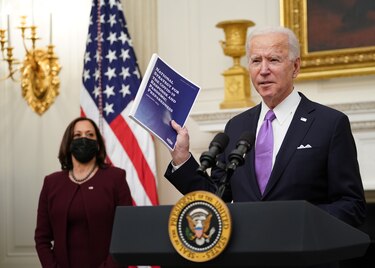 Joe Biden atiende crisis alimentaria; se acerca el juicio político a Donald Trump