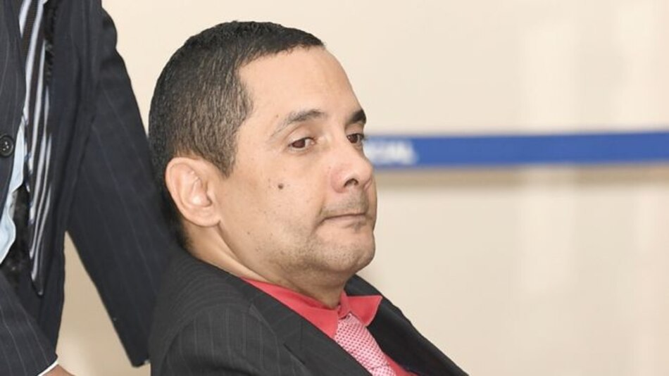 Loaiza vuelve a favorecer a exministro Suárez con fianza de excarcelación