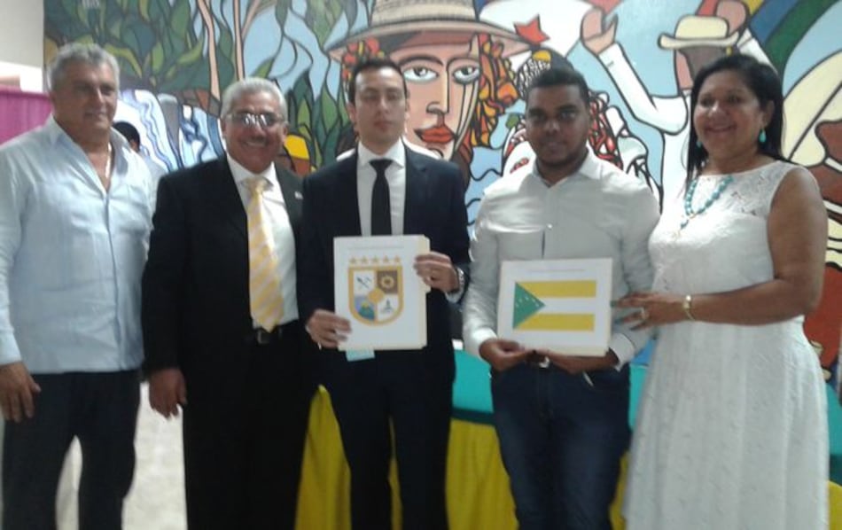 Presentan el escudo y la bandera de Panamá Oeste