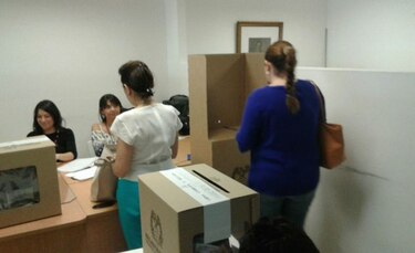 Plebiscito de paz colombiano se desarrolla con normalidad