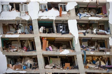 Venezuela: aumentan a 920 los fallecidos y a 3,360 los heridos por el doble terremoto