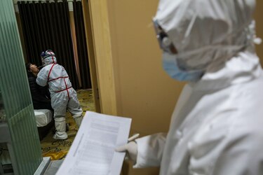 Un bebé es portador del nuevo coronavirus, solo 30 horas después de nacer en Wuhan