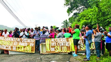 Se oponen a clausura del centro de salud