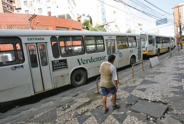 ‘El Salvador debe crecer más y reducir su deuda’, dice FMI