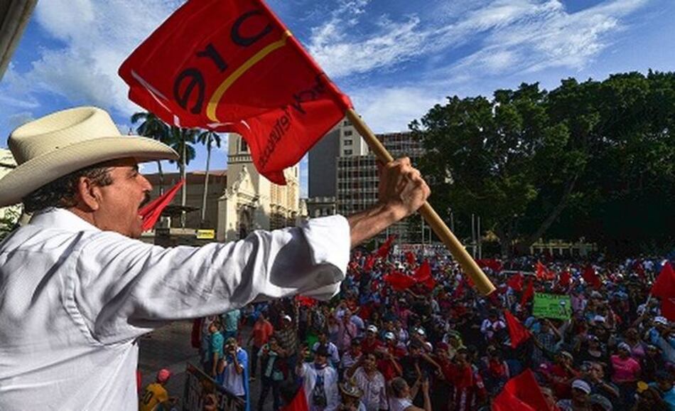 Oposición pide unirse para sacar del poder al presidente de Honduras