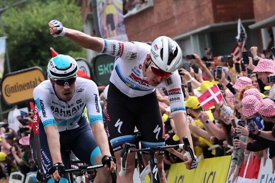 Tour de France: Merlier gana en Dunkerque una etapa de tregua y Van der Poel sigue líder