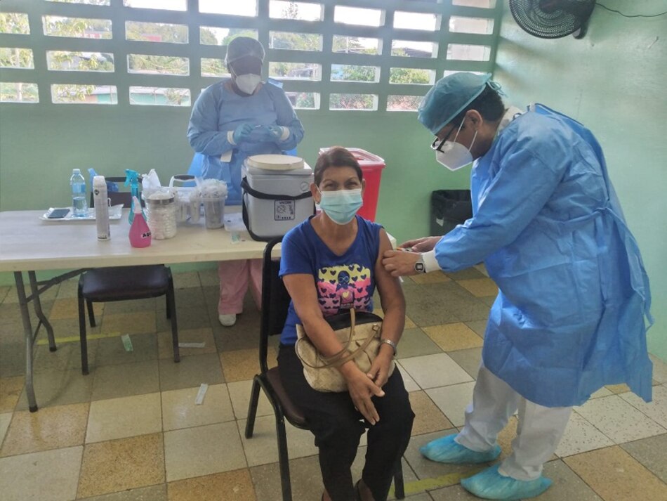 Hasta el próximo sábado aplicarán vacunas anticovid en los circuitos 8-2, 8-3 y 8-7