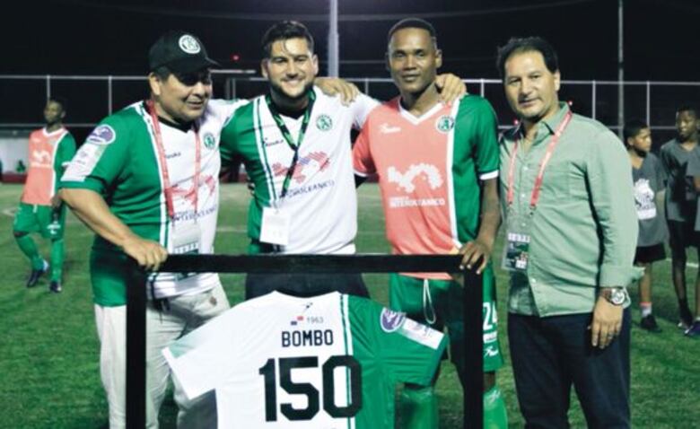 Le salió la bruja al Árabe