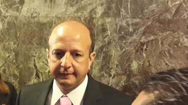 Proponen 'minimizar' las contrataciones directas