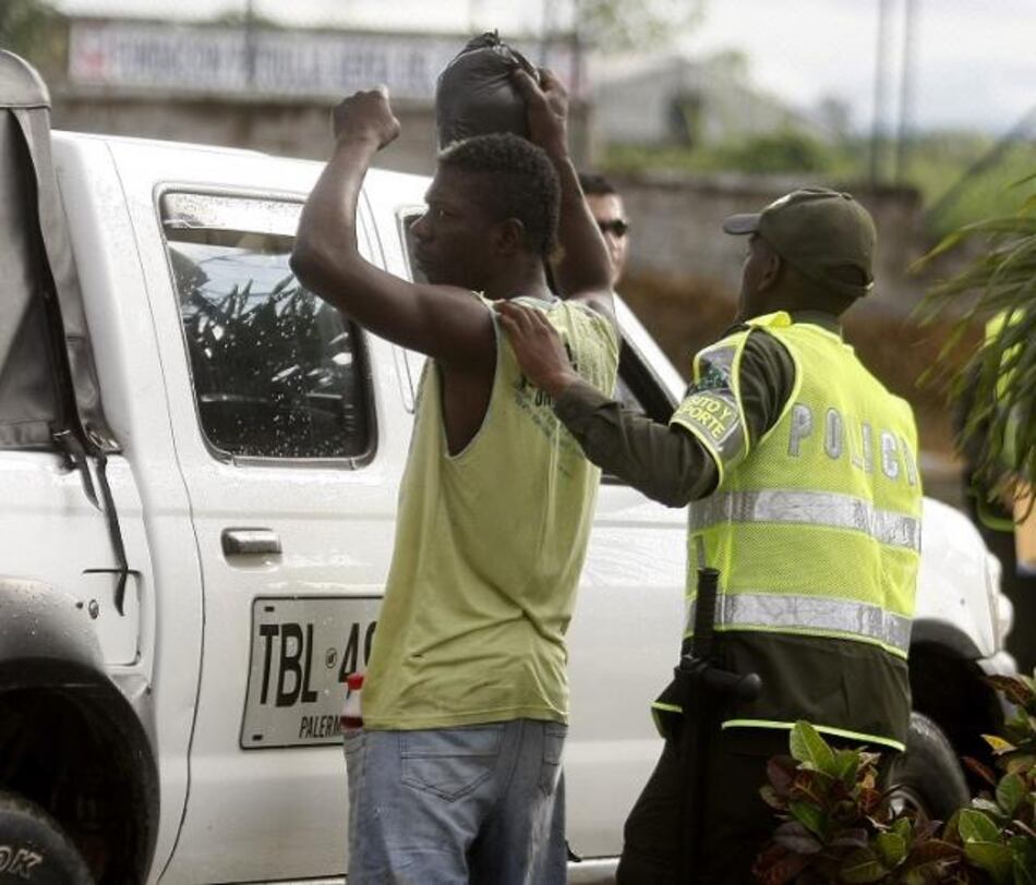 FARC: Acciones del Ejército ‘ponen en peligro’ liberación de cautivos